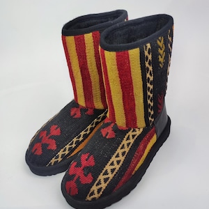 37EU(7US)Women leather Trim Half kilim Boots, Handwoven Vintage Kilim Boots, Rubber sole Kilim Boots, One of a Kind Kilim Boots, Comfy Boots