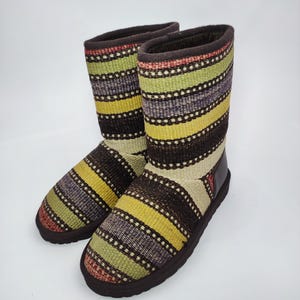 37EU(7US)Women leather Trim Half kilim Boots, Handwoven Kilim Boots, Rubber sole Kilim Boots, One of a Kind Kilim Boots, Comfy Boots