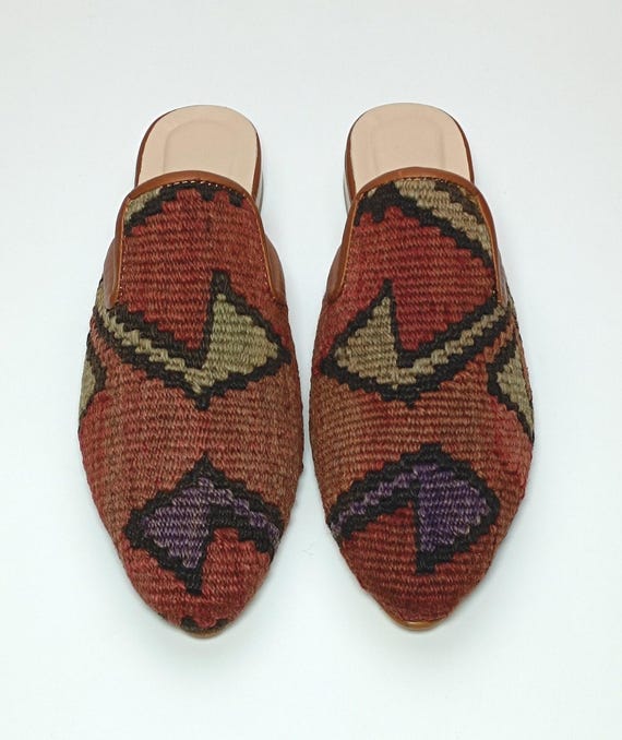 ヴィンテージキリムミュール：女性用手織りトルコ絨毯スリッパ（EU38