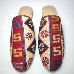 39EU(9US) Women Sumak Kilim Mules, Original Kilim Shoes, Handcrafted Vintage kilim Slipper, Sumak kilim slides