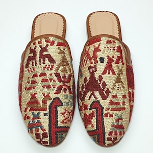 Women Sumak Kilim Mules 40EU/10US, handwoven Kilim Shoes, Vintage Sumak Kilim Slides, One of a kind Shoes, Handmade Mules, Kilim, Boho Style