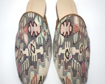 44 EU/ 11 US/ 10 UK Vintage Kilim Mules, Handwoven Turkish Slippers, Leather Sole
