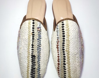 43 EU/ 10 US/ 9 UK Vintage Kilim Men's Slippers: Handcrafted Turkish Boho Mules