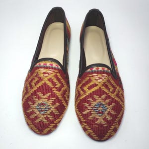 39EU/9US/7UK Women Original Kilim shoes, Vintage Handwoven  Kilim Shoes, Leather Sole Kilim Loafer, One of a Kind Kilim slip ons, Boho Chic