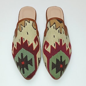 36EU(6US) Vintage Kilim Rug Mules, Handwoven Turkish Kilim Slipper, Original Kilim slides, Bohemian style, Vintage Inspired, Kilim Rug