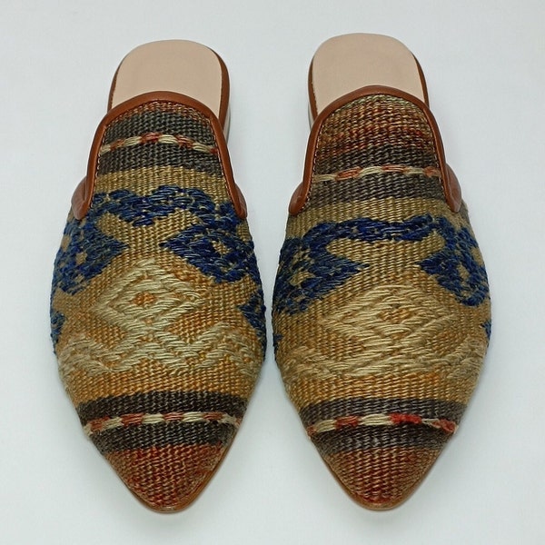 Women's Kilim Pointy Toe 40EU(10US), Traditional Turkish vintage Kilim shoes, ethnic Shoes, Handcrafted Slipper, Vintage Inspired, Mules