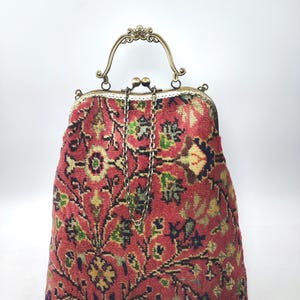 XL Vintage Carpet Kiss Lock Bag: Handwoven Shoulder Bag With