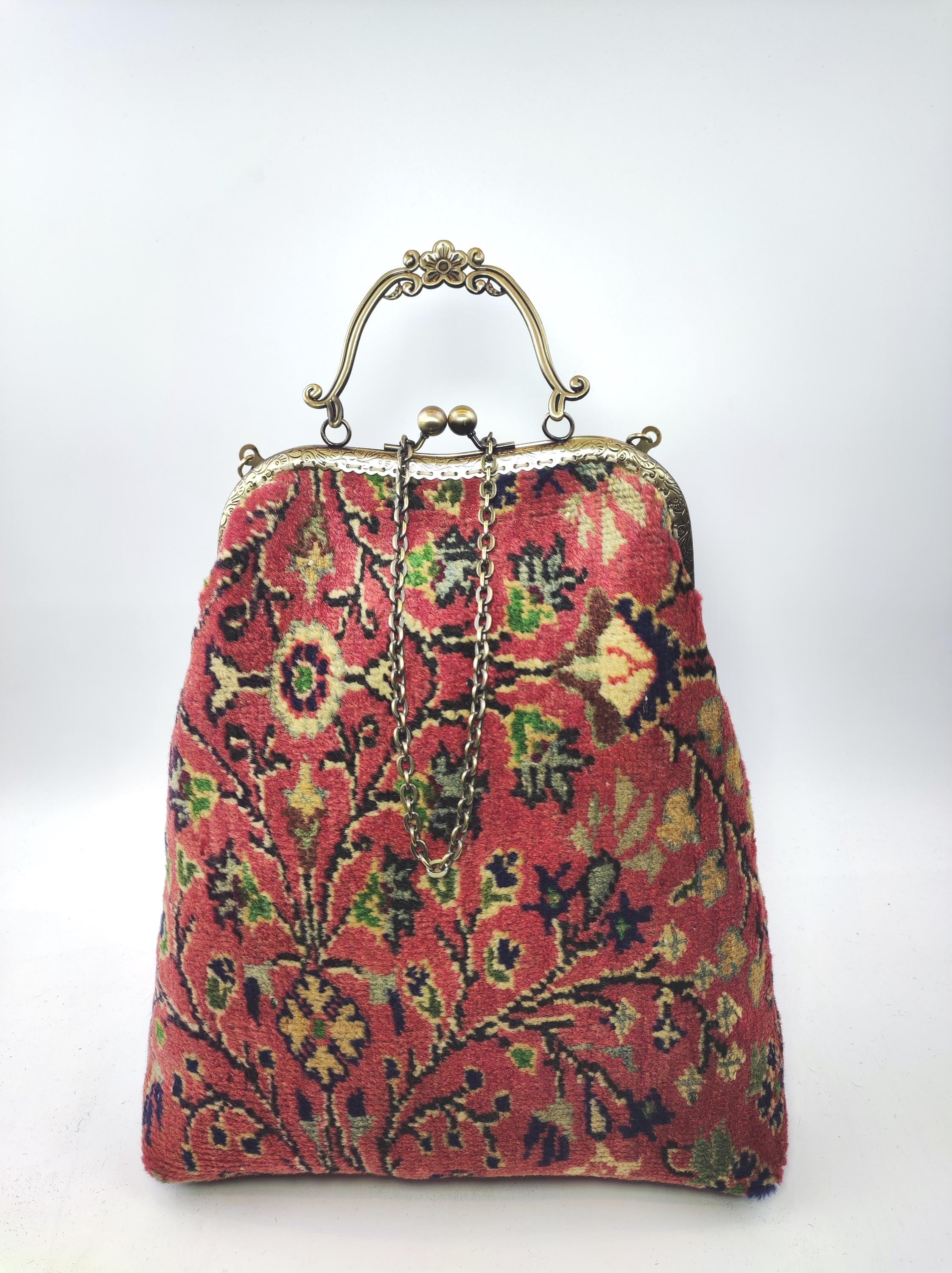 XL Vintage Carpet Kiss Lock Bag: Handwoven Shoulder Bag With