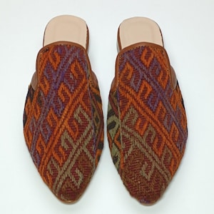 Women Kilim Mules 38EU(8US), original Vintage Kilim rug Slipper, Handcrafted Kilim Shoes, One of a kind shoes, Ethnic Turkish Kilim slides