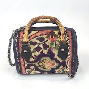 Small Carpet Bag, Original handknotted Vintage Carpet bambu strap top handle Bag, One of a kind carpet Bag, crossbody Bag with leather trim