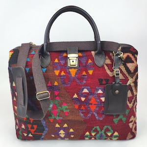 Original Kilim Weekender, Vintage handwoven Kilim Duffel Bag, One of a kind Weekender, Weekender with supple Cow Leather, Boho weekender