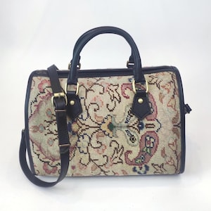 XL vintage Handknotted rug Bag, Original handknotted Vintage carpet top handle Bag, One of a kind carpet Bag,crossbody Bag with leather trim