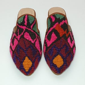 Kilim Pointy Mules 37EU(7US), Handwoven Vintage Kilim slipper, women slides, Retro slipper, Ethnic Mules, Bohemian shoes, Kilim Rug