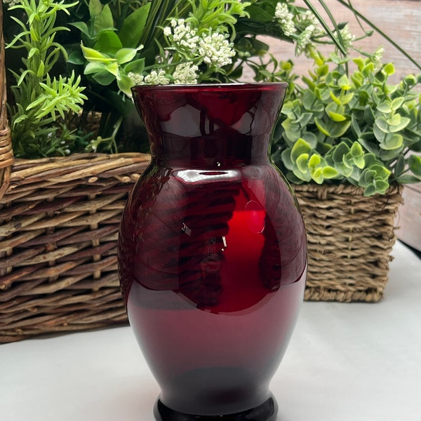 1950s Vintage Royal Ruby Vase | Anchor Hocking, Valentines Vase, Ruby Red Glass Vase, Red Glass Flower Vase