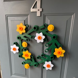 LEGO-Inspired Wreath Decorations in Various Sizes & Options. Speedy delivery and Multi Discounts! Customise Your Home.