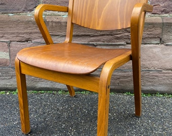 chaise fauteuil de bureau scandinave 1980 Inspiré du design Aslak par I Tapiovaara Joe Atkinson spirit