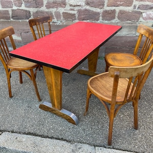 ref 712 Parisian Art Deco bistro coffee table Mid-century French Paris bistro table formica 1950