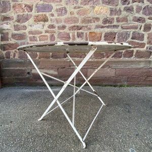 pedestal table iron metal garden bistro 60s vintage metal iron table garden romantic patio table