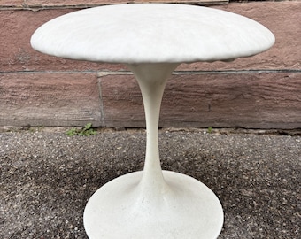 Vintage Tulpenhocker aus Metall von Arkana, Saarinen Knoll Tulpenhocker aus den 1960er Jahren