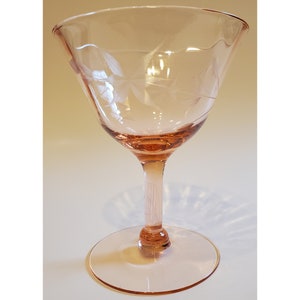 Elegantes rosa Depressionsglas mit Blumen geätztes Champagner-Sorbetglas 4,5 Zoll Bild 1