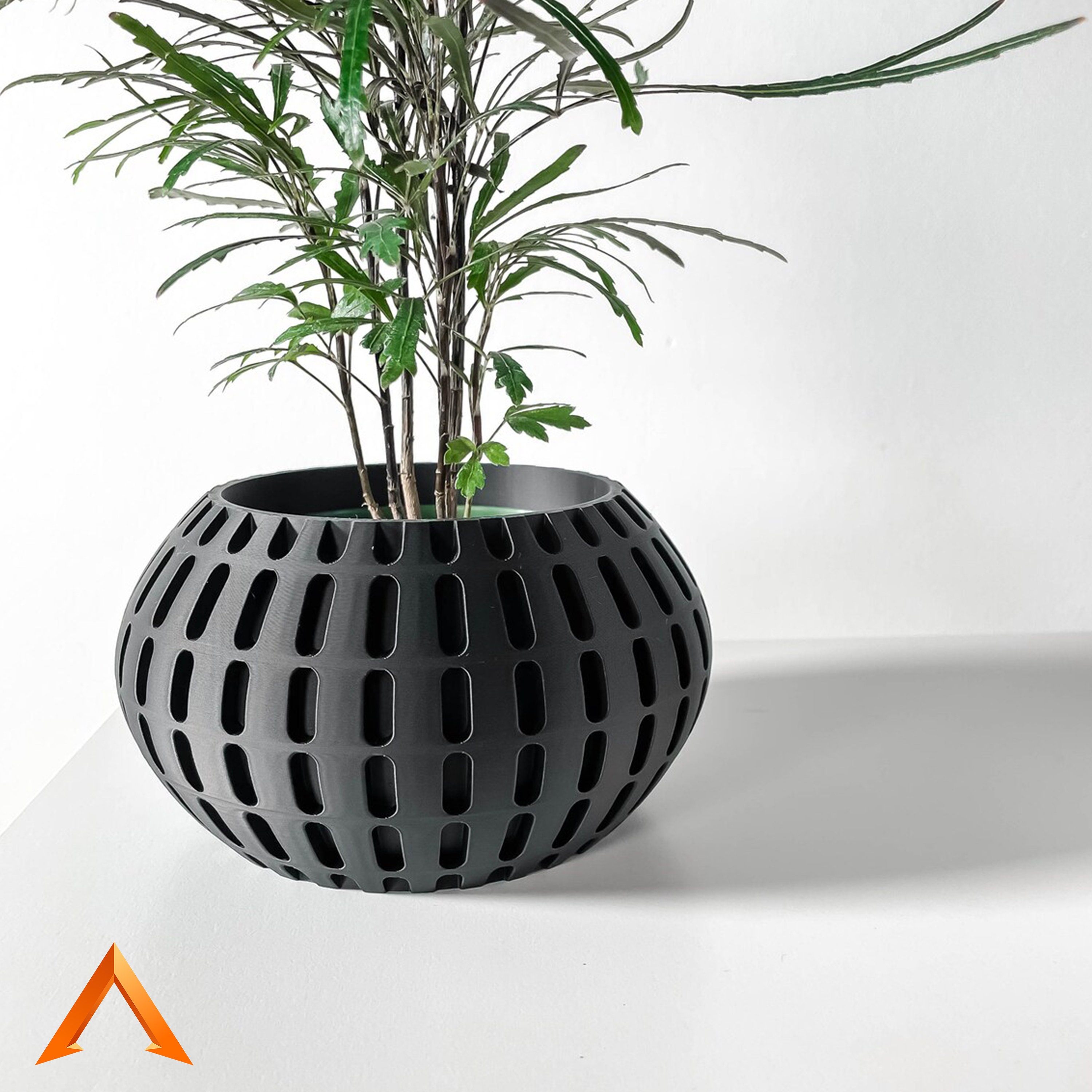 Indoor flower/plant pot "Xander", 3D printed pot with drainage, saucer and stand