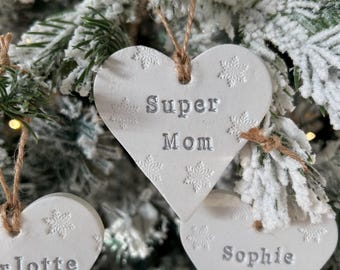 Adorno de corazón de copo de nieve personalizado - Decoración navideña - Decoración personalizada - Navidad personalizada - Decoración de arcilla - Reino Unido