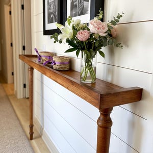 Consola de madera de haya y carpe hecha a mano: recibidor, sala de estar y entrada.