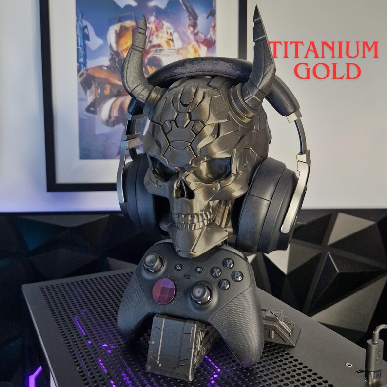 Sci-Fi Skull Headset & Controller Stand: Unique Gaming Decor SALE Titanium Gold