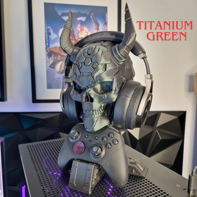 Sci-Fi Skull Headset & Controller Stand: Unique Gaming Decor SALE Titanium Green