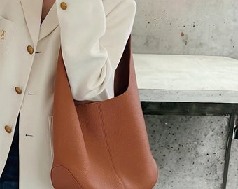 Chic Natural Cowhide Leather Hobo Handbag - Soft & Slouchy Casual Style for Women - Elegant Single Shoulder Shopper Boho