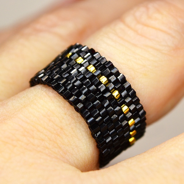 Black Ring, Sparkling Ring, Miyuki Japanese beads, Minimalist style, Everyday Business style, Peyote Ring, Faceted beads, Select size