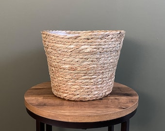 Woven Straw Basket Plant Pot | Rattan Pot | Boho Plant Pot | Seagrass Basket | Minimalist Interior | Indoor Pot | Plant Accessories