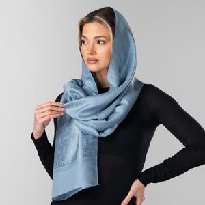 Jacquard Scarf: Malibu Sea Shell Pattern Veil - Elegant Headscarf