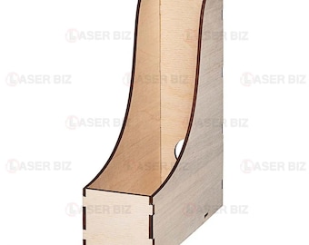 Peut inclure: Un porte-revues en bois clair avec un dos incurvé et une base rectangulaire. Le porte-revues a un cercle découpé sur le côté et est construit avec des pièces imbriquées. Le texte "LASER BIZ" est répété sur l'image.