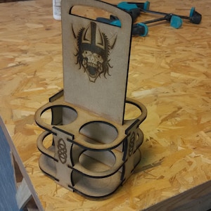 Arquivo digital DXF / Lightburn para um suporte para lata de cerveja, tudo o que você precisa é de madeira compensada de 5 mm e laser para fazer