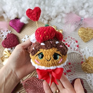 Romantic Cupcake Valentine PDF Crochet PATTERN, amigurumi tutorial, toy crochet pattern, amigurumi crochet pattern, Valentine&#39;s day crochet