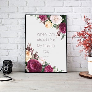 Jahrestext 2024 | Bibel Vers Wand Kunst Poster | Pfingstrose Blumen Vorlage | Psalm 56:3 | Christliche Wandkunst | Taufgeschenke | JW Geschenke