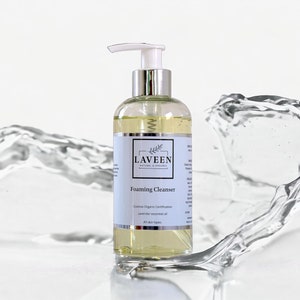 Foaming cleanser Face wash