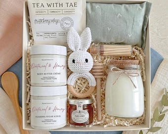 Neue Mom Geschenkbox | Postpartum Selbstpflege-Geschenkset für Sie | Baby-Dusche-Geschenk für Mama | Wellness Geschenkkorb mit Kerze, Tee, Körperbutter