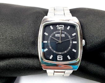 Kenneth Cole Reaction Mens Stainless Steel Watch Black Dial 7 3/4" band Works