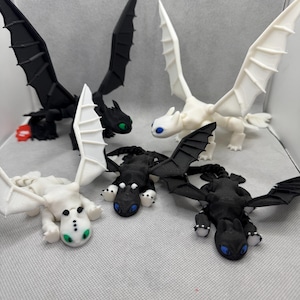 Articulated Dragon Figurines: How to Train Your Dragon Set - Moving Wings & Tail