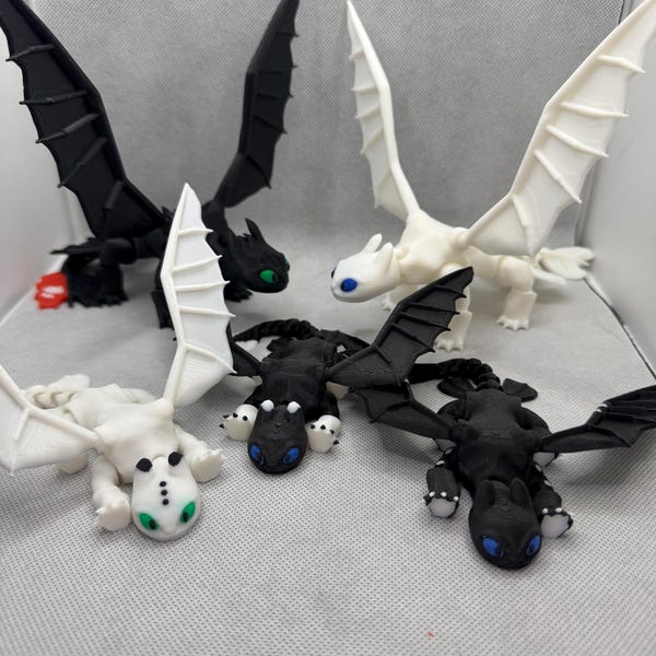 Articulated Dragon Figurines: How to Train Your Dragon Set - Moving Wings & Tail