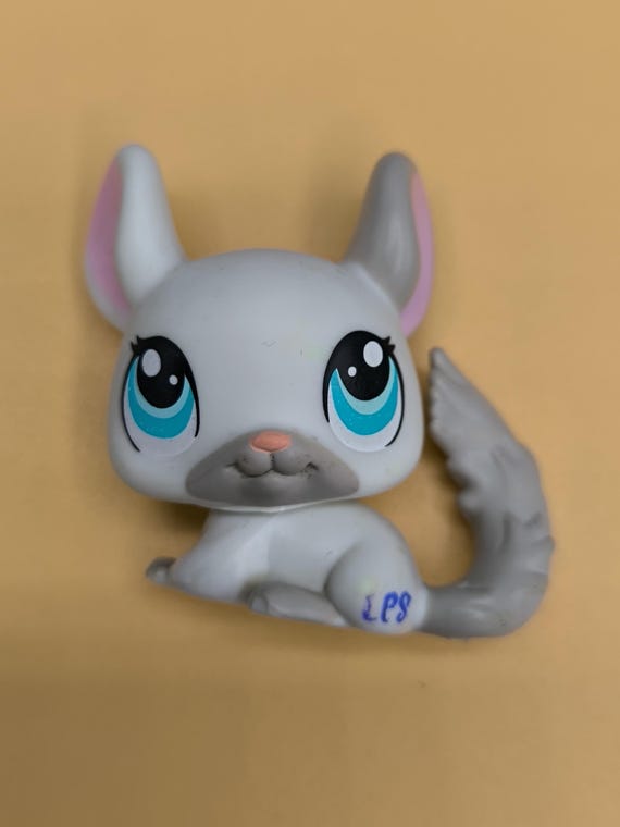 Littlest Pet Shop Chinchilla #1401, Authentic Pet Figurine, LPS