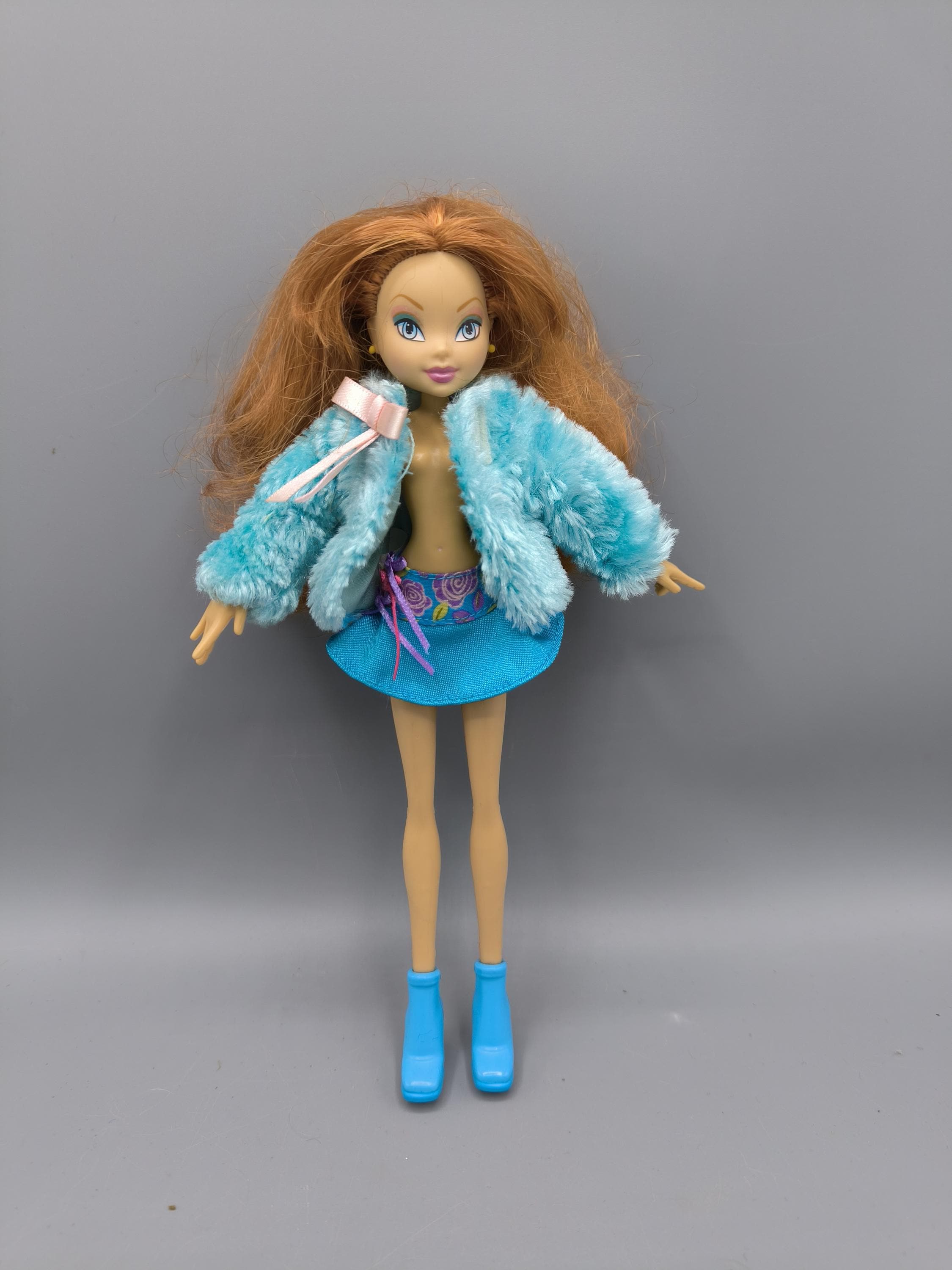 POUPÉE WINX CLUB Bloom Tenue bleue EUR 7,30 - FR