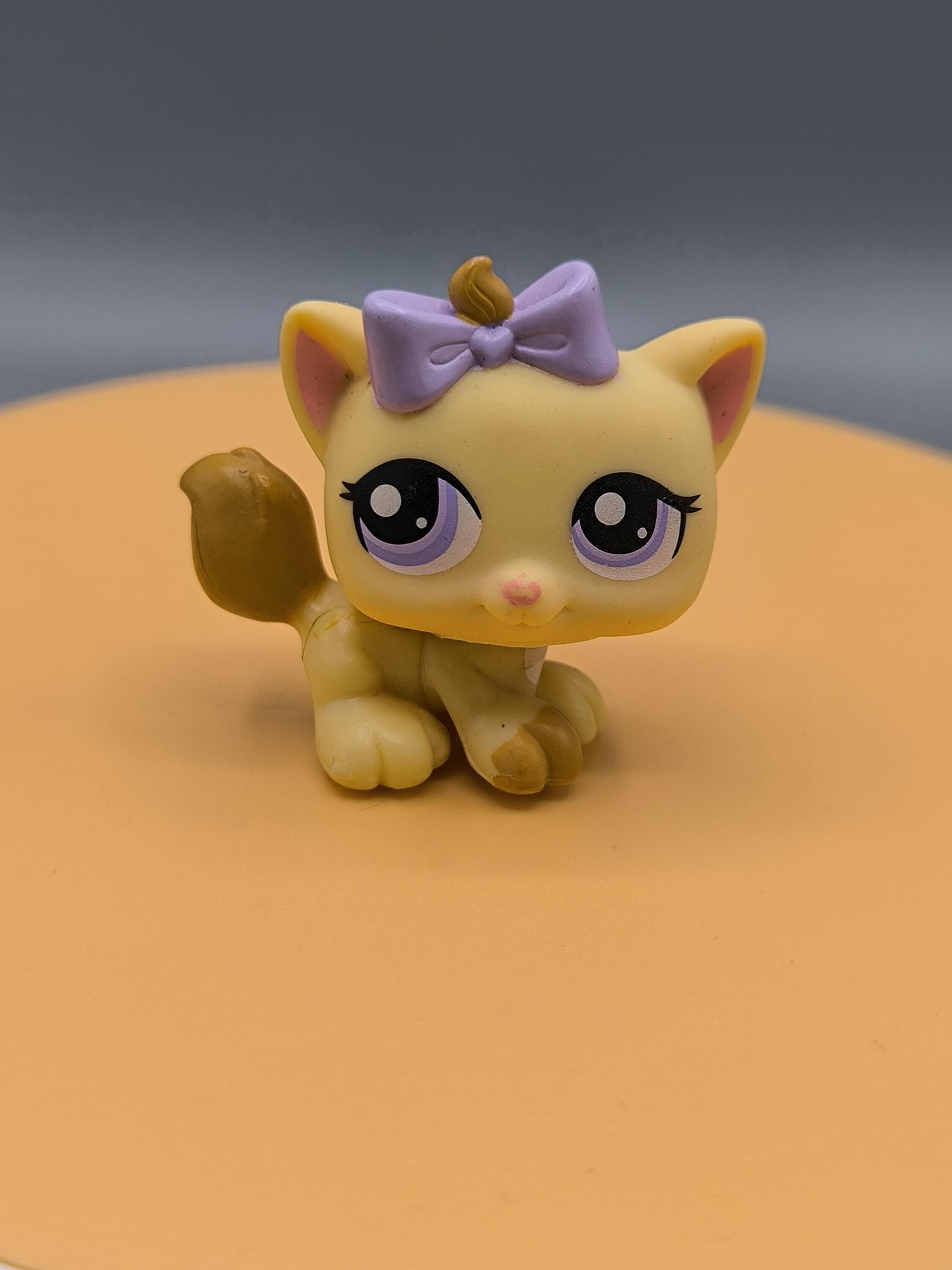 Littlest PetShop Kitten #1337, authentic pet figurine LPS, LPS collection, yellow cat with lavender ribbon, collectors gift