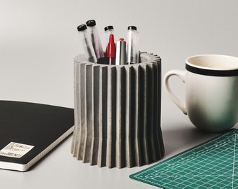 Concrete Pen Holder | Pencil Cup | Toothbrush Holder | Pencil Holder | Desk Organizer | Bauhaus | Desk Set | Modern | Brush Cup