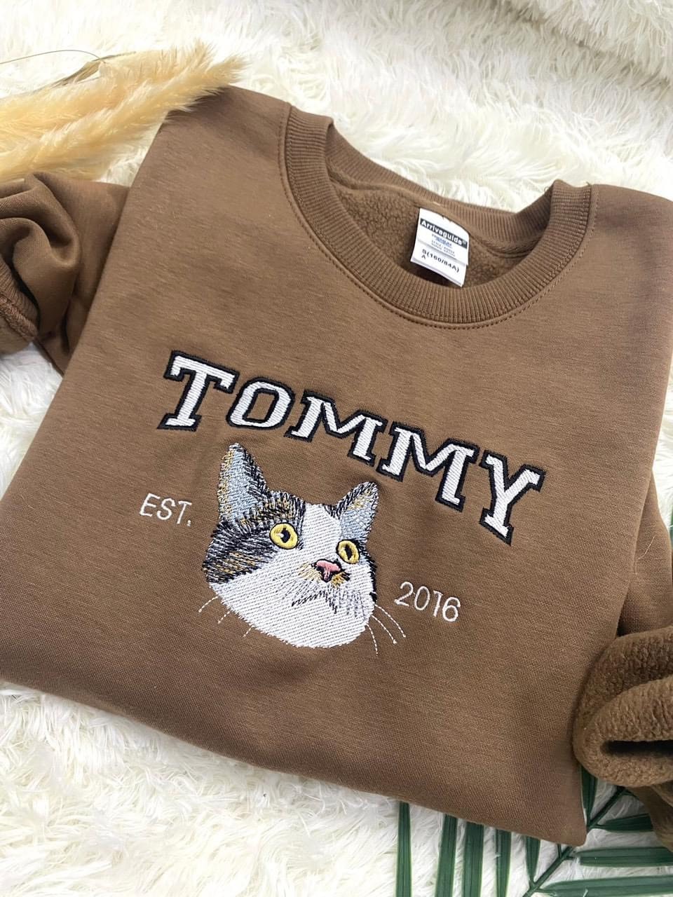 Custom Embroidered Pet From Your Photo T-Shirt, Personalized Cat Sweatshirt, Pet Name Sweatshirt, Cat Mom Gift, Cat Lover Gift, Pet Gift