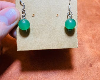 Orecchini personalizzati in avventurina verde naturale fatti a mano