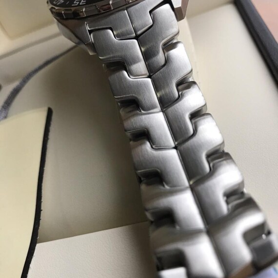 Refurbished Automatic Mechanical Black and Silver Watch for Men—A Gift for Men View 6