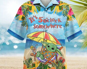 Star War Baby Yoda Het is 5 uur ergens Hawaiiaans shirt, Star Wars zomer Hawaii shirt, tropisch Grogu Aloha shirt